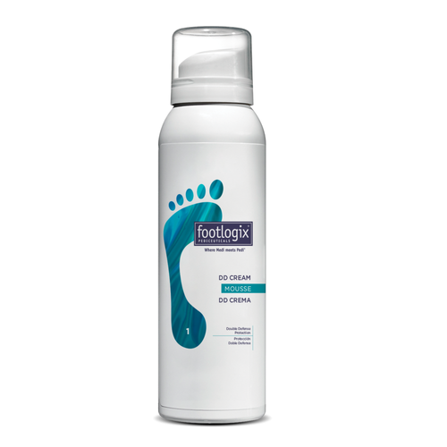 Alt text: Footlogix DD Cream Mousse Formula in a 125 ml (4.23 oz) canister, featuring a blue footprint design and labeled with "Double Defense" protection for foot and skin care.